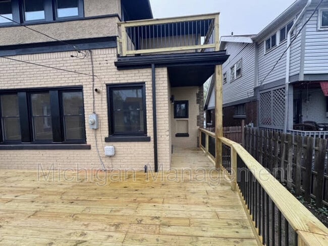 Building Photo - 7359 Kipling Ave