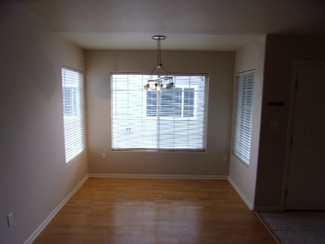 Building Photo - Canyon Ranch Condo in Gated Community.