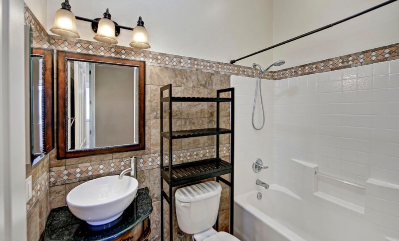 Building Photo - 6986 E Yellowglen Dr