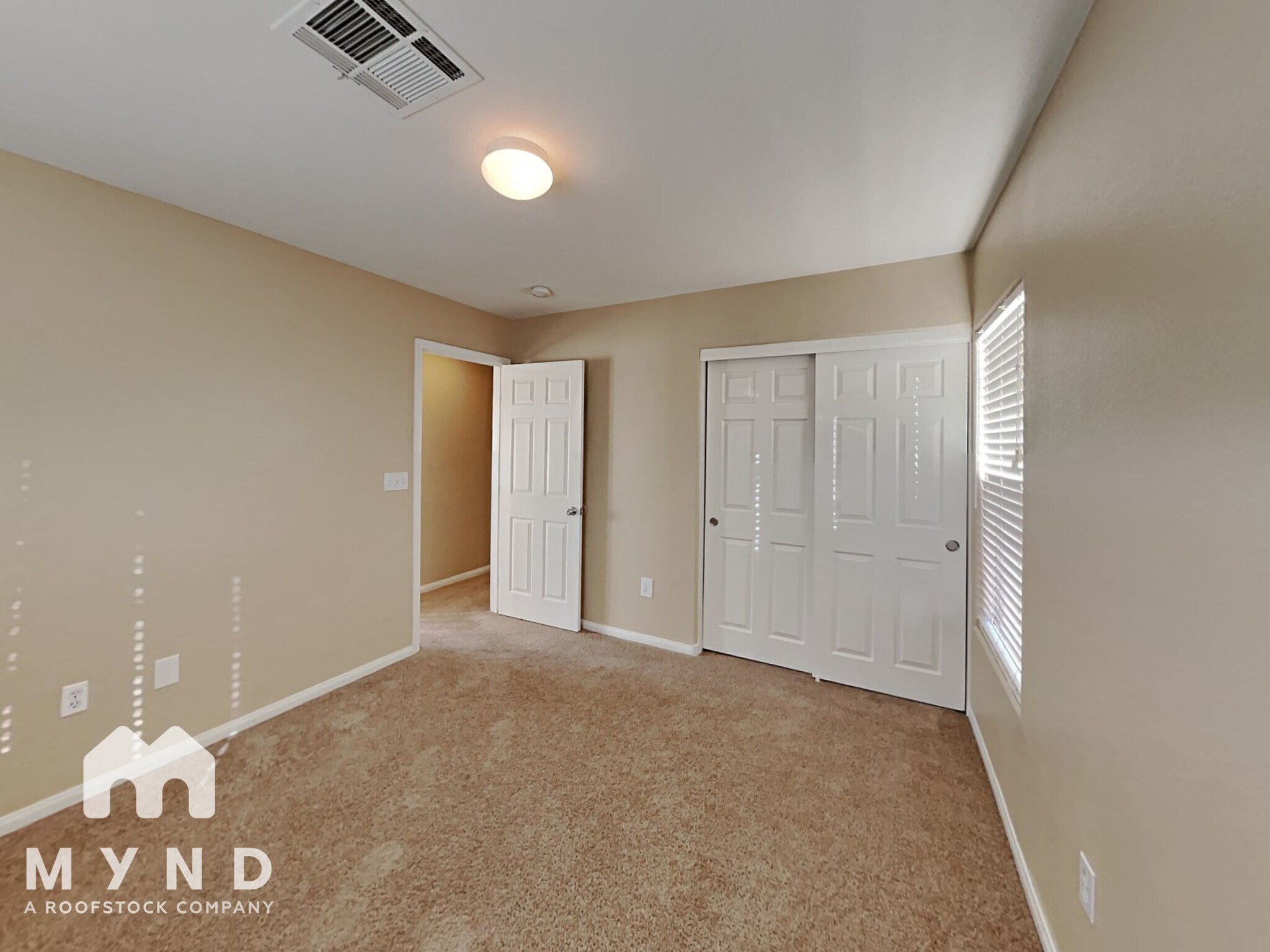 Building Photo - 10637 Chestnut Timber Ct