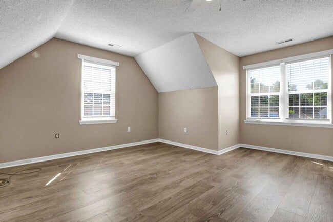 Building Photo - 134 Lawndale Ln