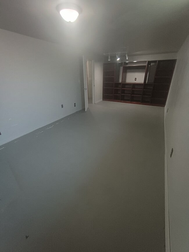 Building Photo - 2765 Bandera Dr