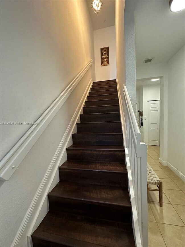 Building Photo - 2662 SW 118 Rd