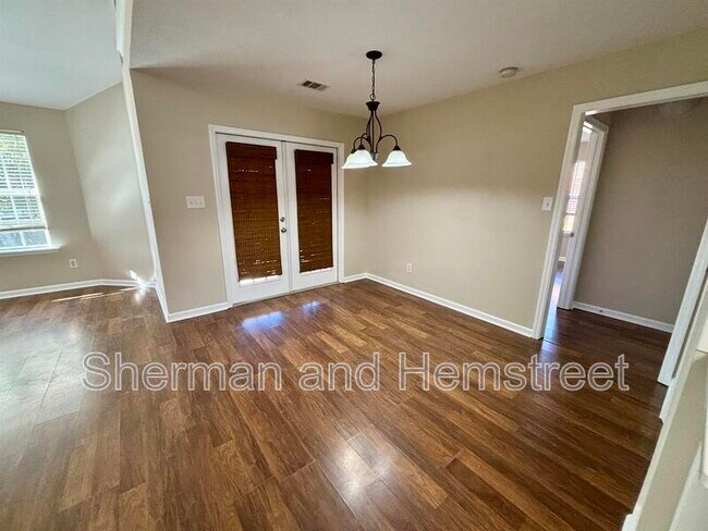 Building Photo - 4477 Country Glen Cir