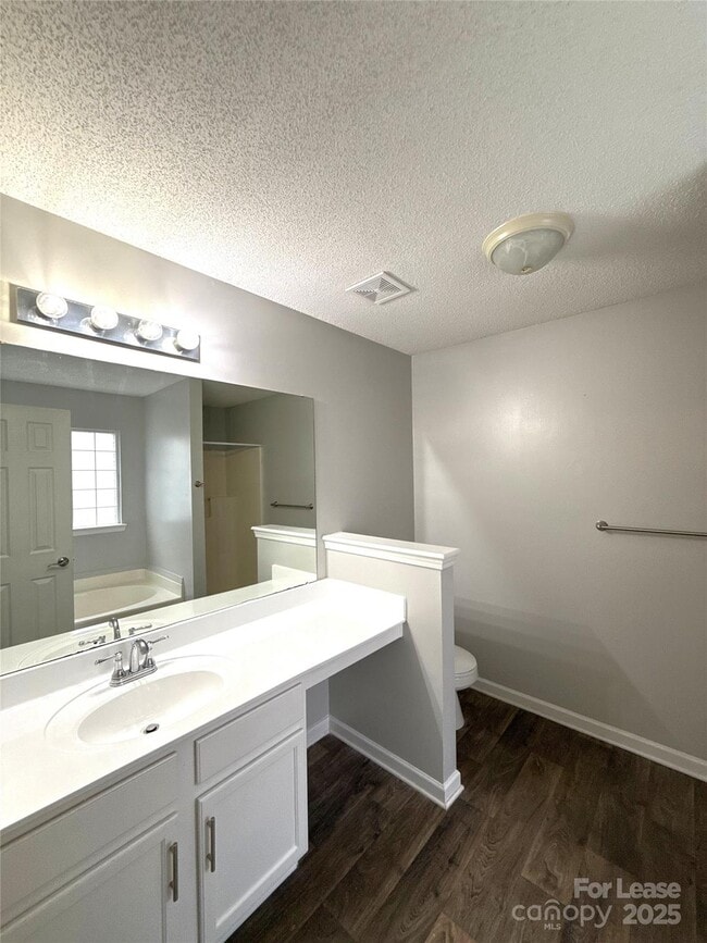 Building Photo - 6018 Patric Alan Ct