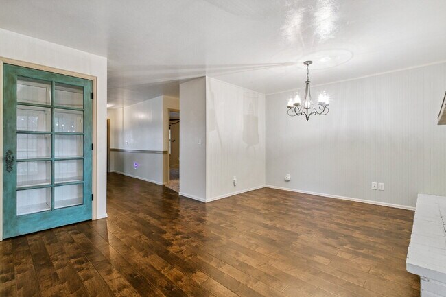 Building Photo - 3-Bed Ranch Retreat in Briargate Just 15 M...