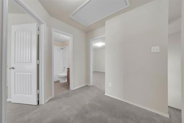 Building Photo - 2133 Meadow View Dr