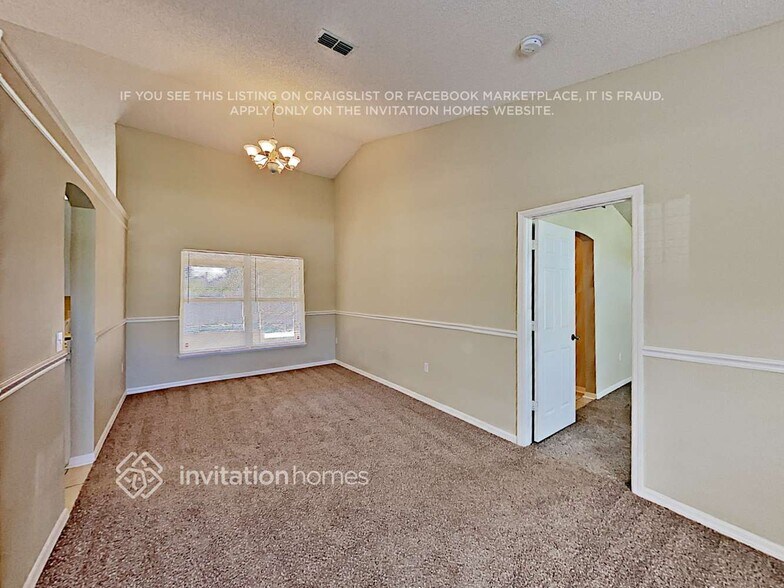 Building Photo - 640 Eldron Ave
