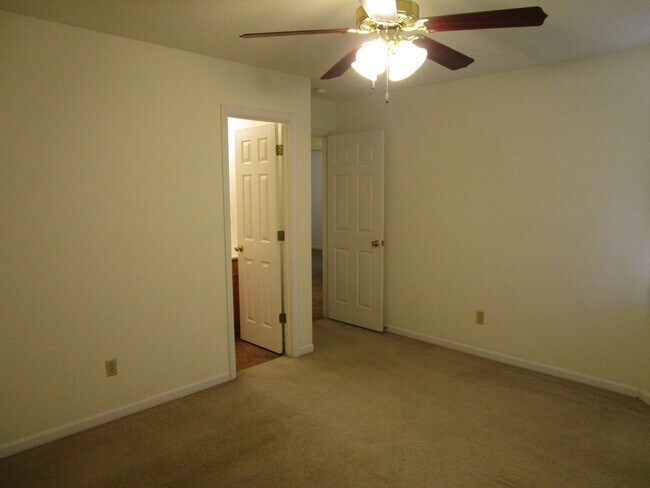 Building Photo - 4302-4304 Cheryl Ct.