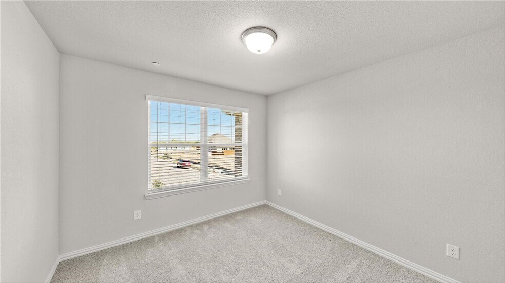 Building Photo - 3716 Paradise Way