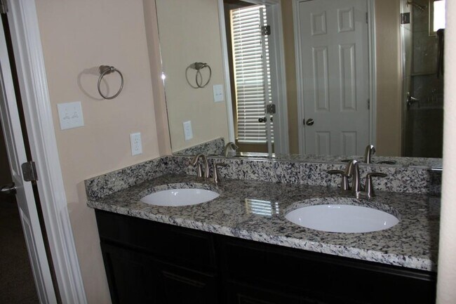 Building Photo - 1401 Little Elm Trail