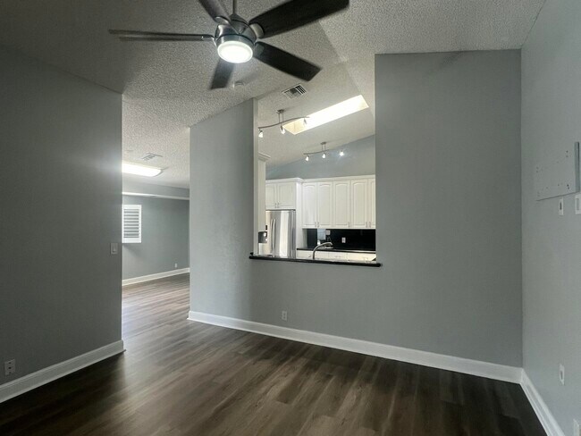 Building Photo - 21023 Rustlewood Ave