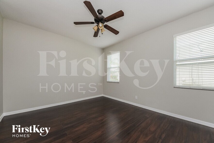 Building Photo - 2615 Eagle Canyon Dr N