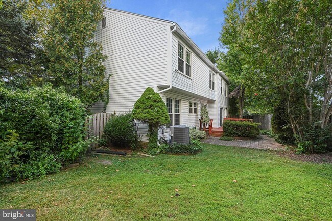 Building Photo - 13345 Point Rider Ln