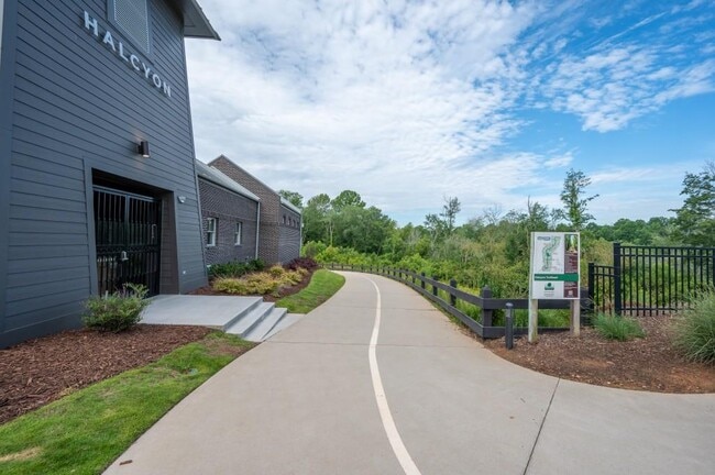 Building Photo - 134 Britten Pass