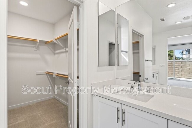 Building Photo - 45079 Via Vela Via