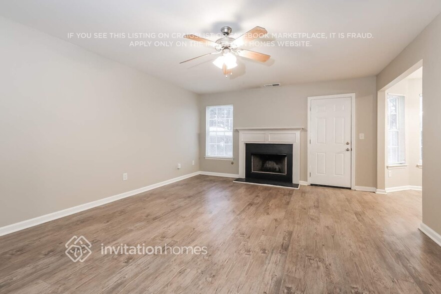 Building Photo - 1147 Oak Hollow Ln