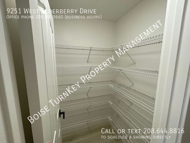 Building Photo - 9251 W Alderberry Dr