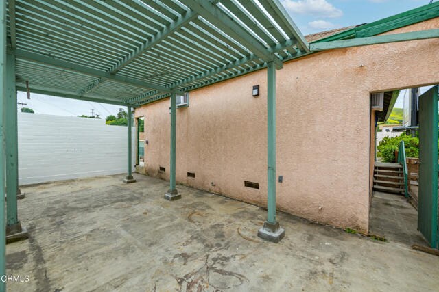 Building Photo - 2728 N Eastern Ave