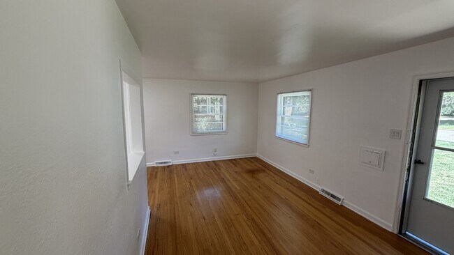 Building Photo - 2525 S Clayton St