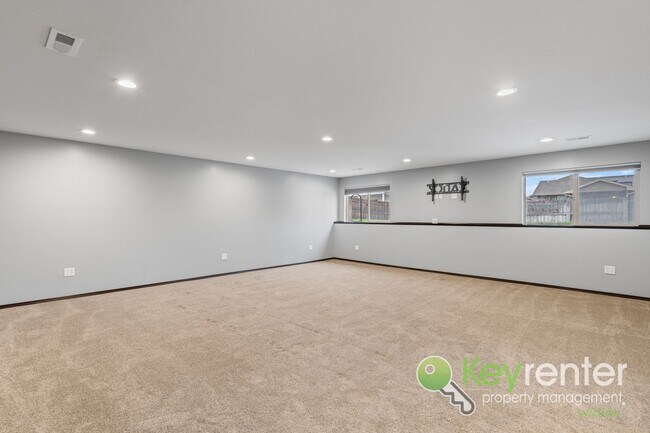 Building Photo - Beautiful 4 Bedroom 3 Bath | Goddard School District