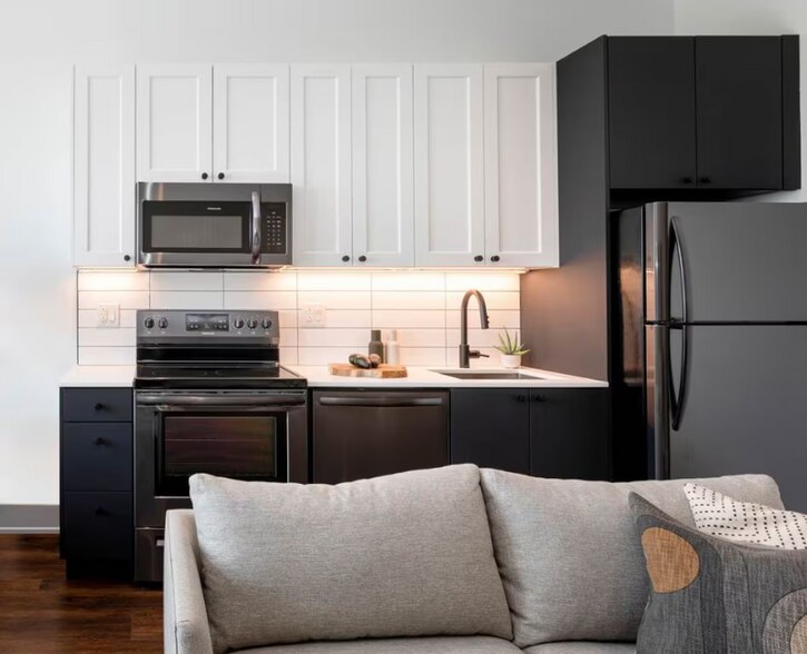 Building Photo - 780 S 52nd St