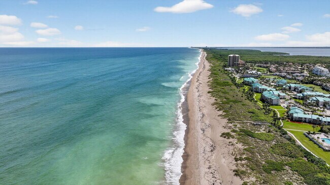 Building Photo - 2025 Jimmy Buffett Mem Hwy