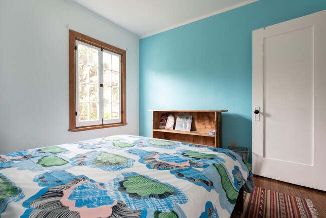 Building Photo - 2756 Locksley Pl