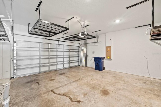 Building Photo - 5834 S MacDill Ave