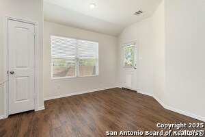 Building Photo - 150 Meadow Path