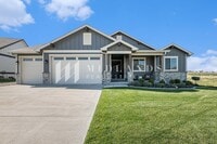 Building Photo - Belterra Beauty!