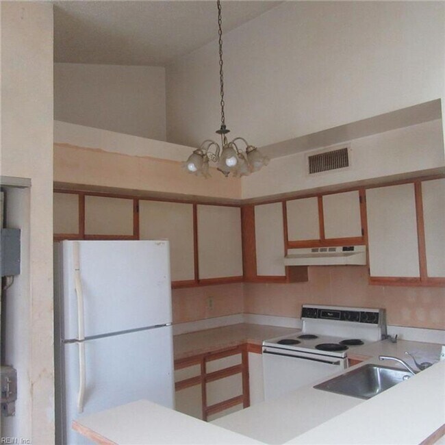 Building Photo - Oyster Point