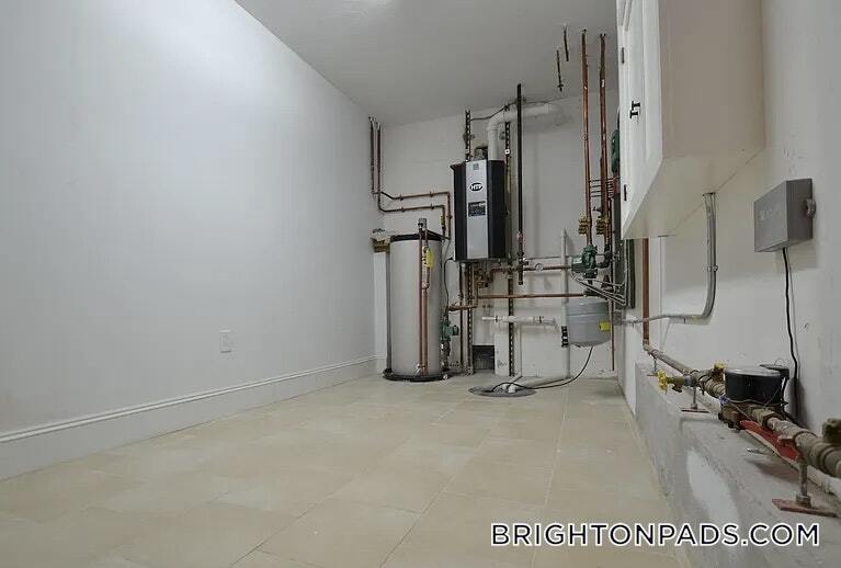 Building Photo - 46 Gerrish St