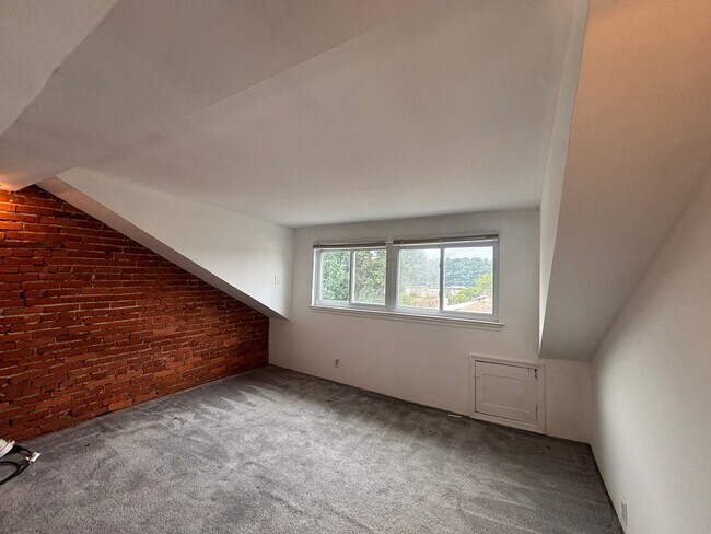 Building Photo - OPEN HOUSE TUEDAY, JULY 28, 2026 12:00 NOON - 2:00PM