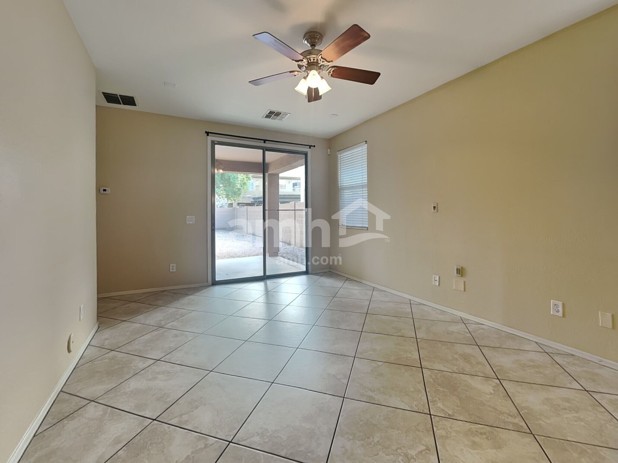 Building Photo - 8851 W Payson Rd