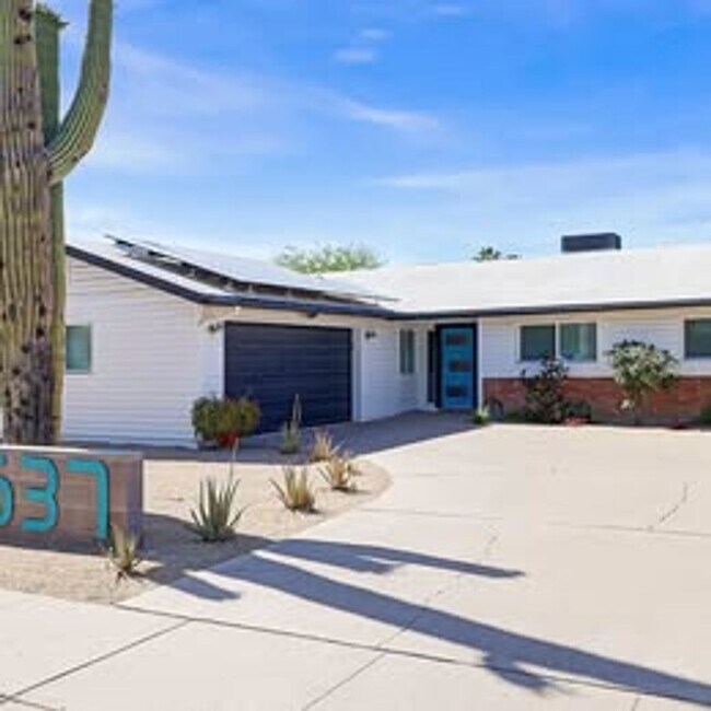 Building Photo - Great Opportunity, Great Location!   4Bed/...