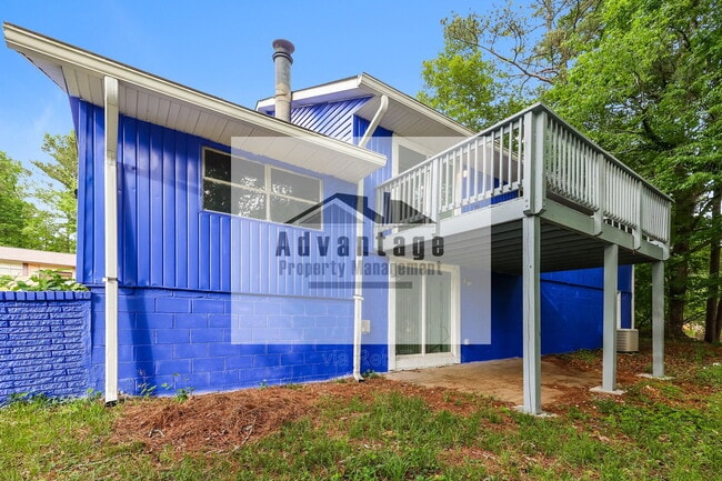 Building Photo - 1455 Helen Ln SW