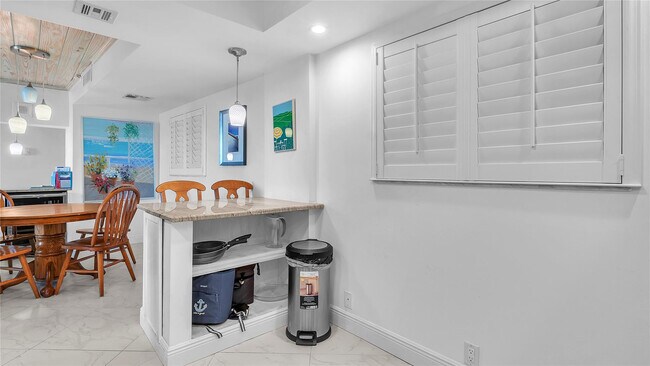 Building Photo - 400 Ocean Trail Way