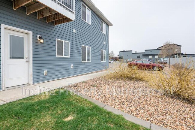 Building Photo - 1389 Northfield Rd