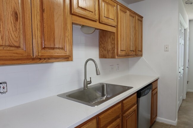 Building Photo - 5223 Air Force Dr