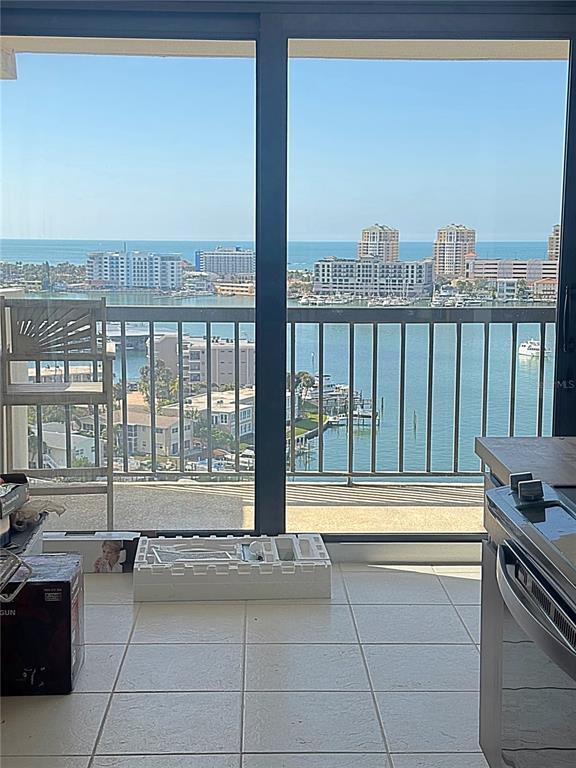 Building Photo - 400 Island Way