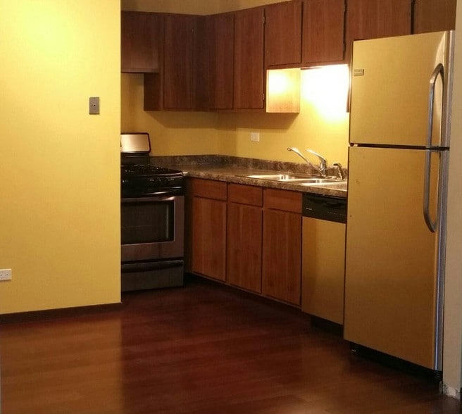 Newly Remodeled Kitchen - 2512 Waterbury Dr