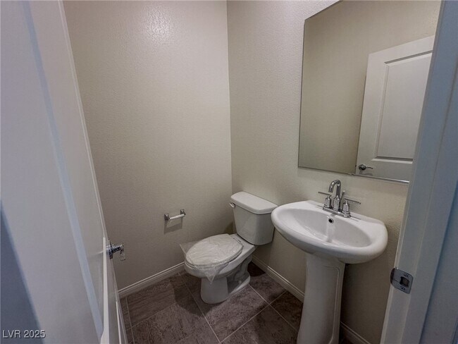 Building Photo - 9974 Scarlet Hls St