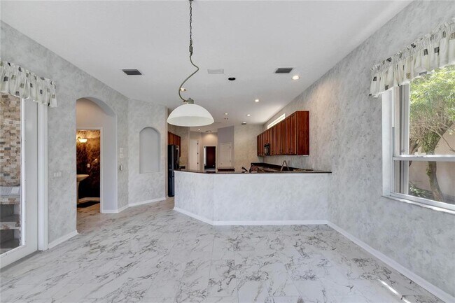 Building Photo - 17904 Cachet Isle Dr