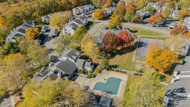 Building Photo - 33 Crown Knoll Ct