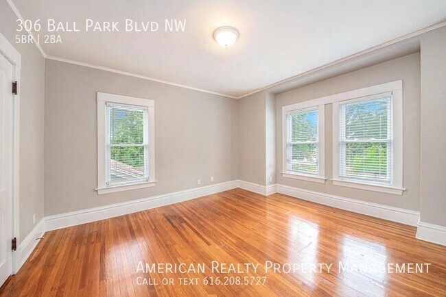 Building Photo - 306 Ball Park Blvd NW