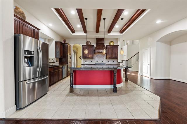 Building Photo - 15520 Mayflower Trail