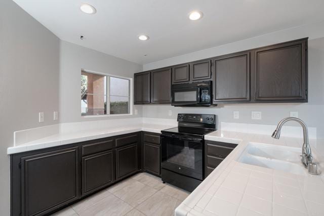Building Photo - 32025 Arlington Cir