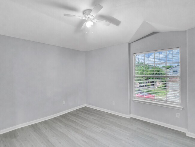 Building Photo - 15834 Mountain Mist Trail