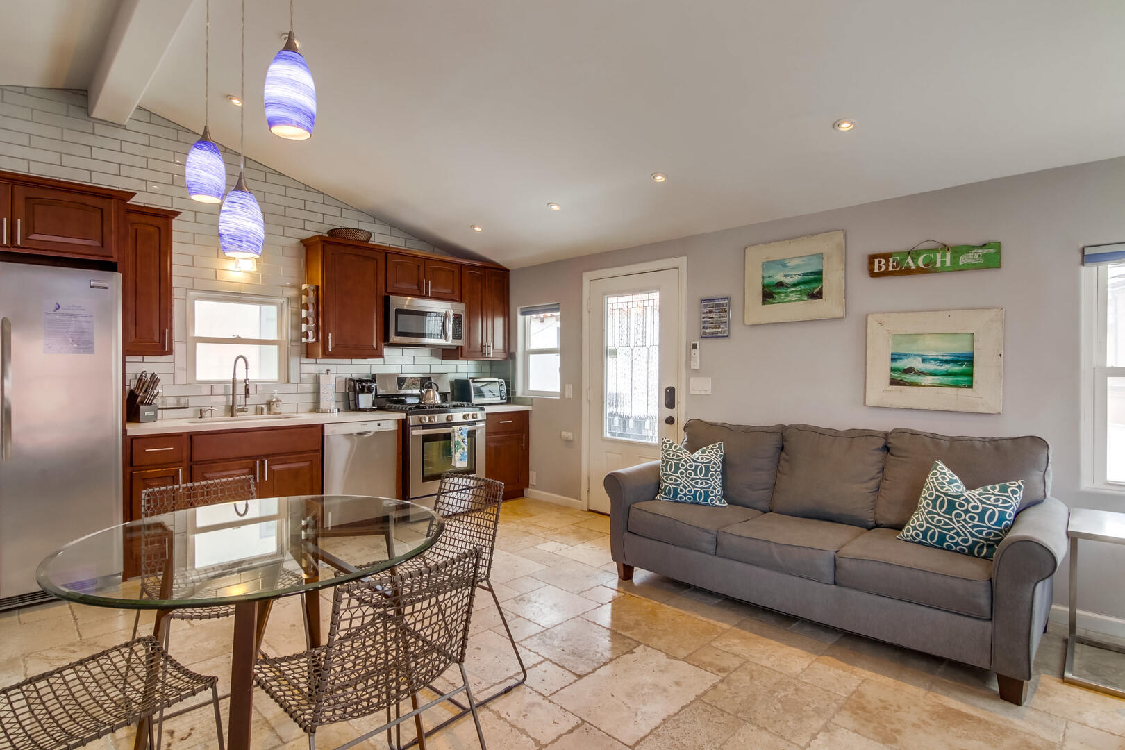 Building Photo - 2715 Strandway